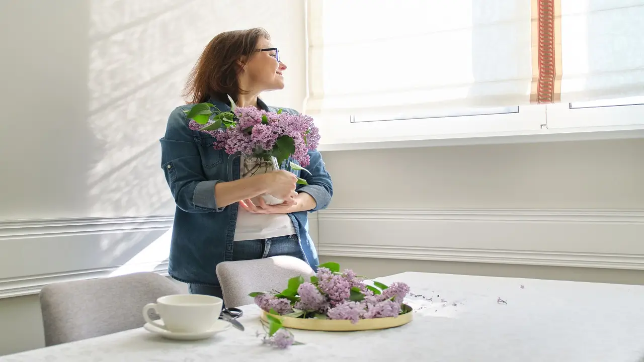 The Healing Touch: Exploring the Wellness Benefits of Flower Bouquets