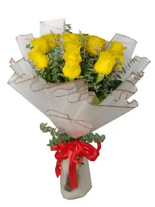 12 Stems White Roses