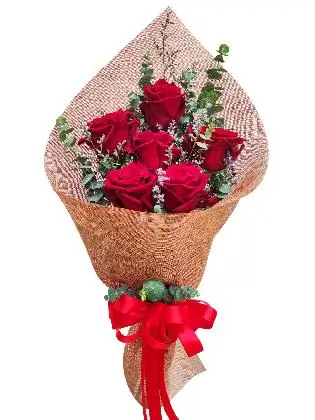 6 stem Ecuadorian rose