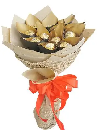 drunk-in-love-ferrero-bouquet