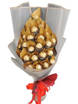 lip-smacking-ferrero-bouquet